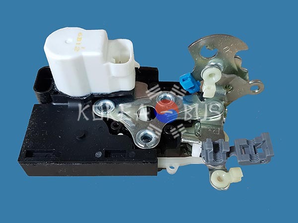 Замок дверной правый Daewoo Ultra Novus 36411-00531 3641100531