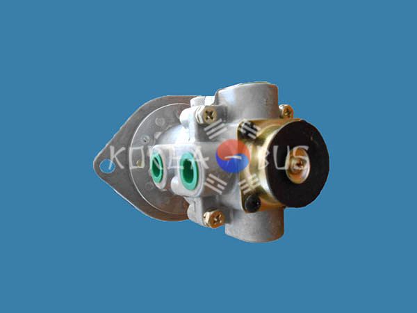 Кран тормозной главный Kia GranBird (педаль) AA96A-43310 (E-6 valve)