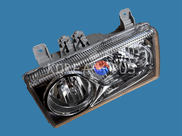 Фара Daewoo Novus правая пластик аналог 38310-00450 3831000450